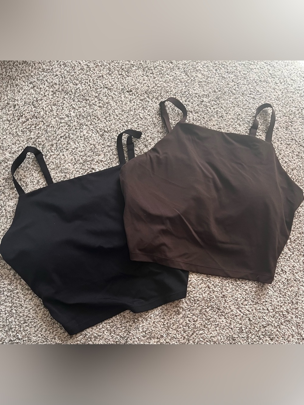 Aerie real me apron longline sports bra -
Black & Brown